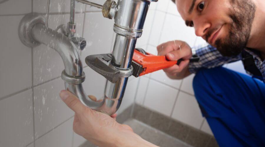 Expert burst pipe repair services in Butler, IL